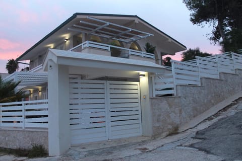 Villa Amateia Condo in Sicily