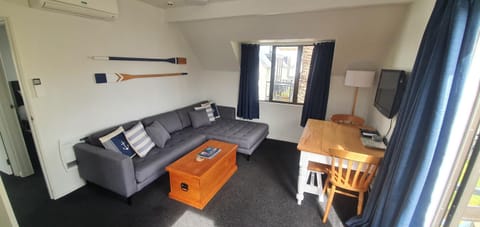 Wharfside Apartment Condo in Akaroa