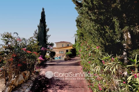 Dionysus Tranquil Villa, by Coral Sun Villas Villa in Peyia