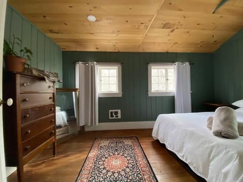 Mountain Farmhouse (The Lorca, Catskills) Casa in Shandaken