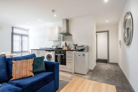 Modern Budget Apartment in Central Doncaster Condo in Doncaster