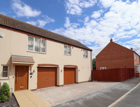10 Mellor Way House in Humberston