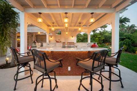 Patio, BBQ facilities