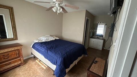 Whiskey Bay Lodge Apartment in Boothville-Venice