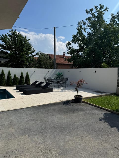 Villa Sunrise with swimming pool Villa in Sarajevo