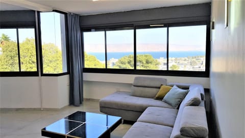 4bdrm - 110mr - Dream vacation apartment Condo in Tiberias