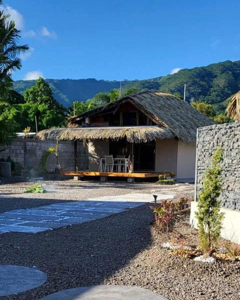 Property building, Day, Natural landscape, Mountain view