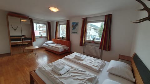 Easy Home Johanna - Central Kirchberg Casa in Salzburgerland
