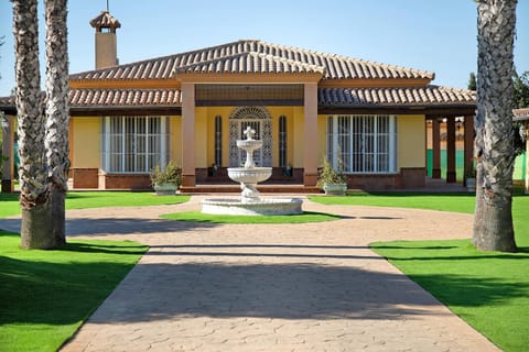 Villa Juani House in Chiclana de la Frontera