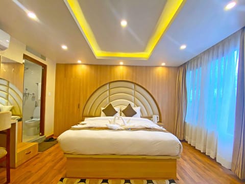 Bedroom, air conditioner