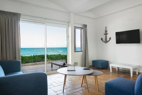 Living room, Sea view