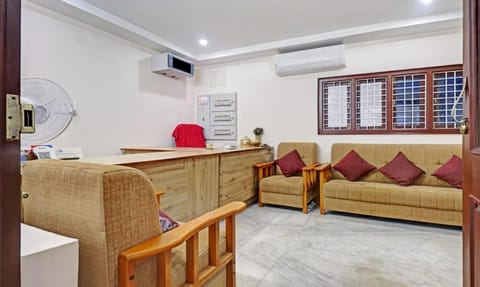 vardhan @stay inn Hotel in Tirupati