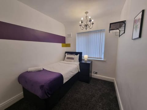 Stylish and Cosy 3Bed House Liverpool Free Parking House in Liverpool