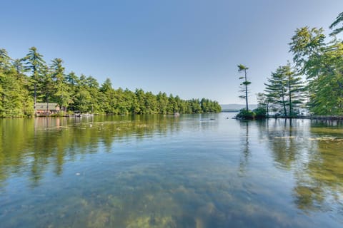 Pet-Friendly Island Retreat - Boat Access Only! Maison in Meredith