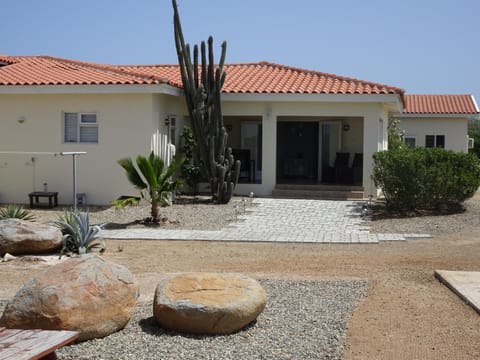 Property building, Day, Garden, Garden view