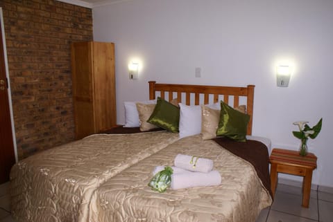 Emerald Guesthouse Bed and Breakfast in Gauteng