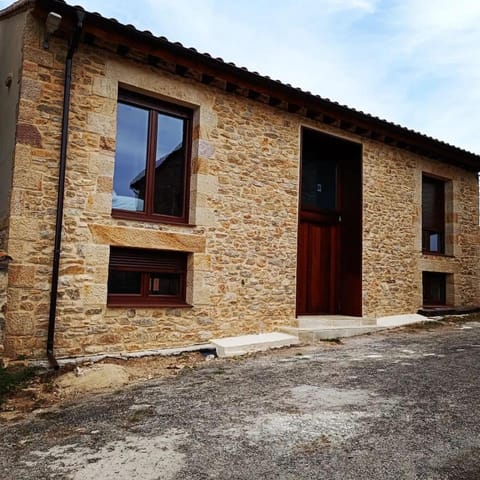 MIRADOR DEL HITO House in Cantabria