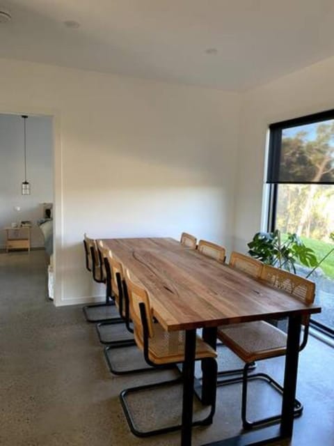 New home Family Retreat near Pambula 4bd 7guests Casa in Eden