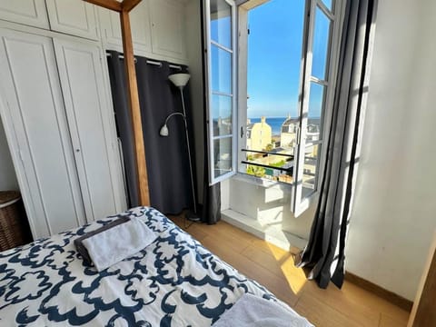 Bed, View (from property/room)