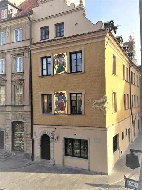 MONDRIAN Luxury Suites & Apartments Old Town Apartment hotel in Warsaw