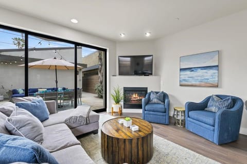 Beachside Bliss- 3-Story Sleeps 12 House in Mission Bay