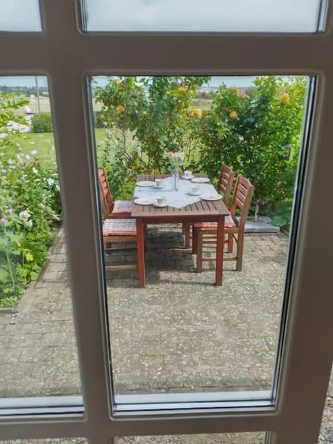 Patio, Dining area, Garden view