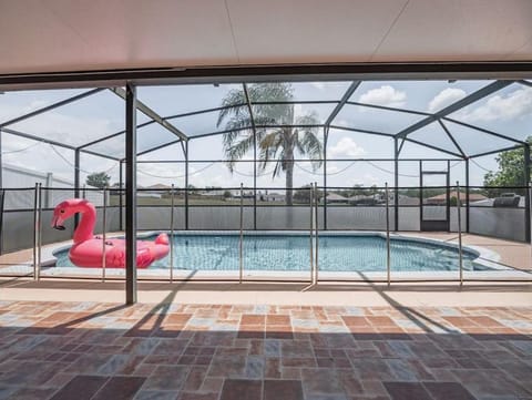 Patio, Day, Pool view, Swimming pool, sunbed