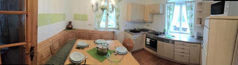 Kitchen or kitchenette, Photo of the whole room