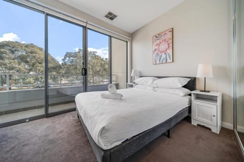 Tranquil Apartment in Green, Well Connected Suburb Condo in Molonglo Valley