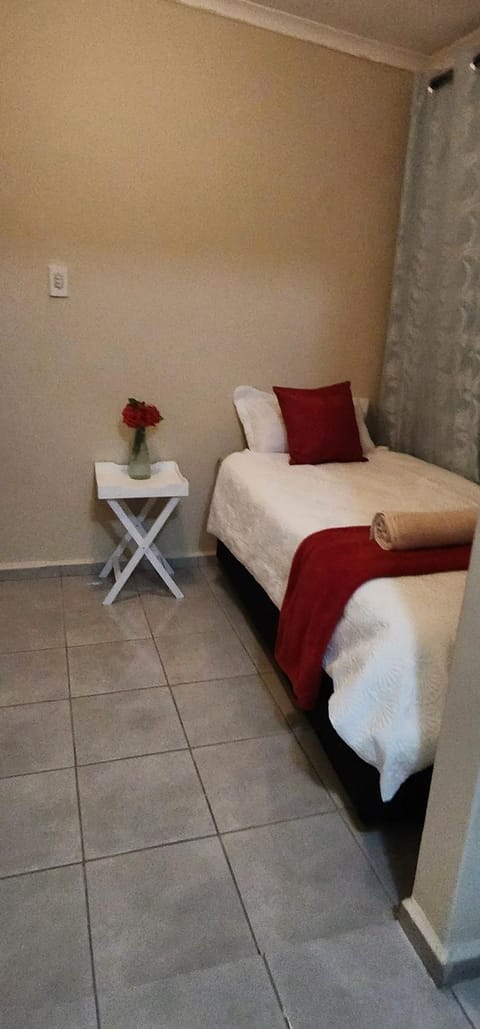 Zopry's Guest House Bed and Breakfast in Durban