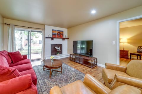 Cozy Sedona Oasis with Pool and Hot Tub Access! Apartment in Village of Oak Creek