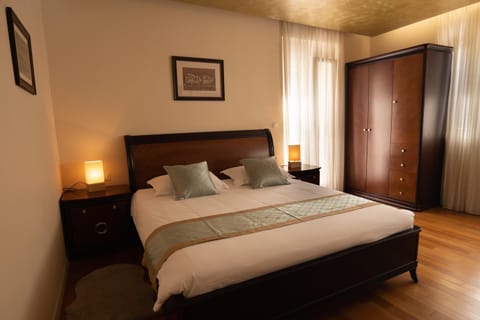 Scallop Regent Rooms Bed and Breakfast in Zadar