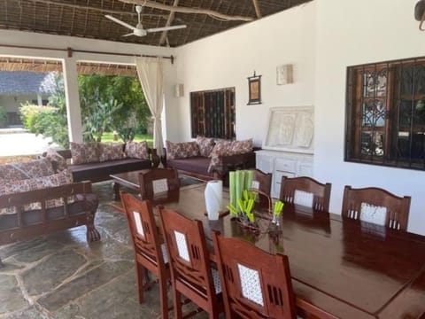 Lion Garden Villa 6 Chalet in Malindi