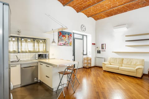 Kitchen or kitchenette, Living room