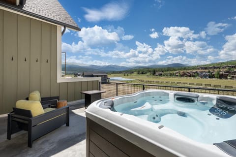 Hot Tub, Balcony/Terrace