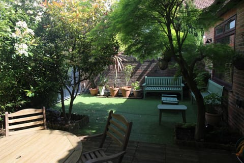 Detached House with Garden in London Zone 2 Villa in London Borough of Southwark