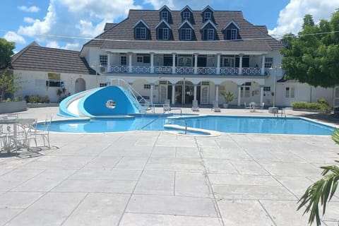 Property building, Pool view, Swimming pool