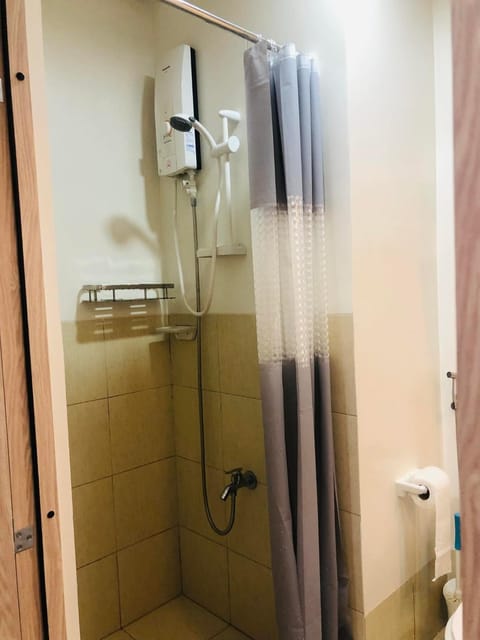 Osam Empire Suites 2BR Staycation at Trees Residences Condominium Apartment hotel in Quezon City