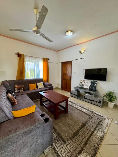 Bree Airbnb Apartment in Malindi