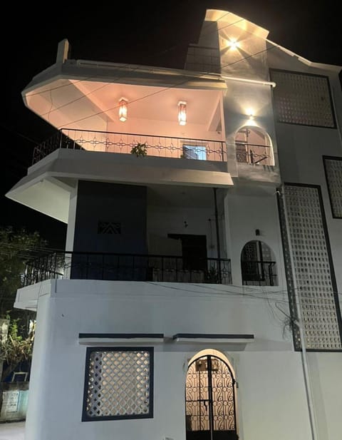 CATHE'S TOWN HOUSE Bed and Breakfast in Puducherry