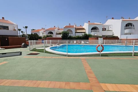 Garden, Swimming pool, Swimming pool