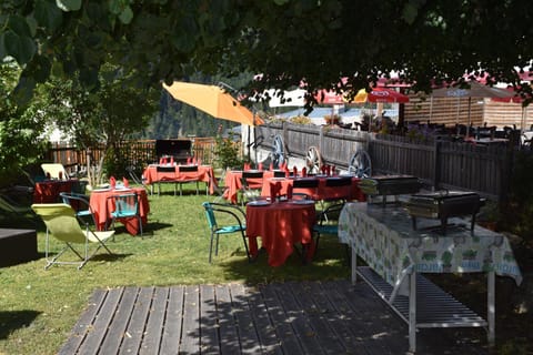 BBQ facilities, Garden