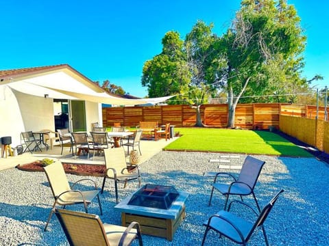 Patio, Day, Garden, Garden view