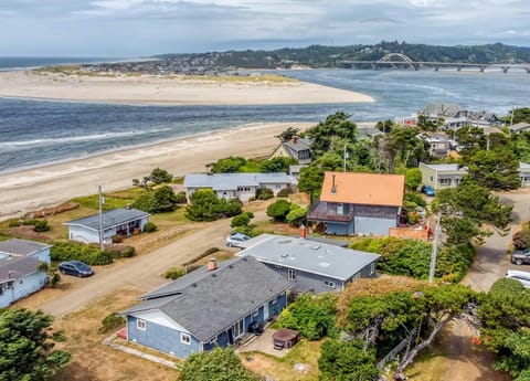 Corona House in Waldport