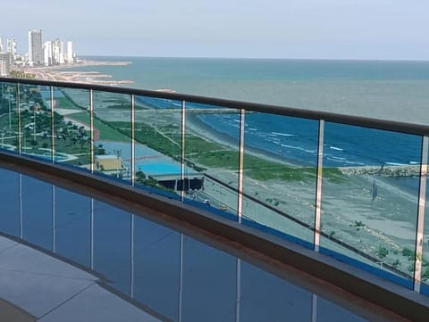 Balcony/Terrace, Beach, City view, Sea view