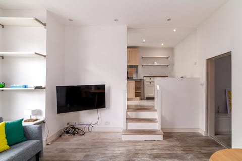 GuestReady - Charming Stay in Holland Park Condo in City of Westminster
