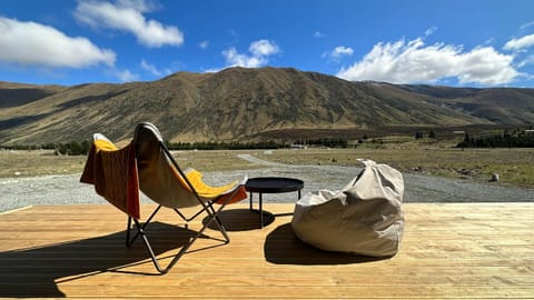 Nearby landmark, Day, Natural landscape, Mountain view