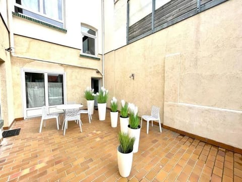 Patio, View (from property/room), Balcony/Terrace