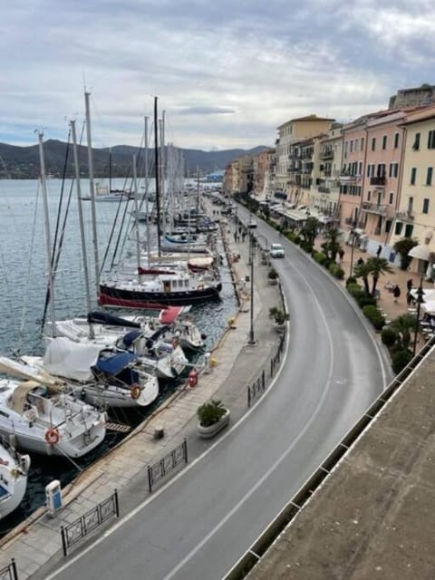 comeinbarca Condo in Portoferraio