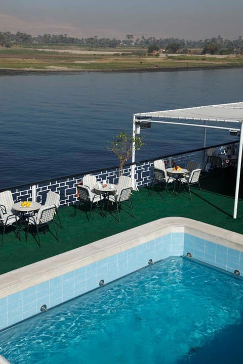 Iberotel Helio Nile Cruise - Every Monday from Luxor for 07 & 04 Nights - Every Friday From Aswan for 03 Nights Hôtel in Luxor Governorate